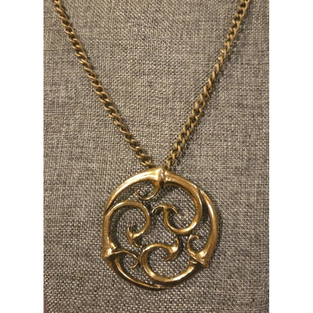 Alva Museum Replica Celtic Knot Pendant Necklace Goldtone 24" - Vintage, Signed